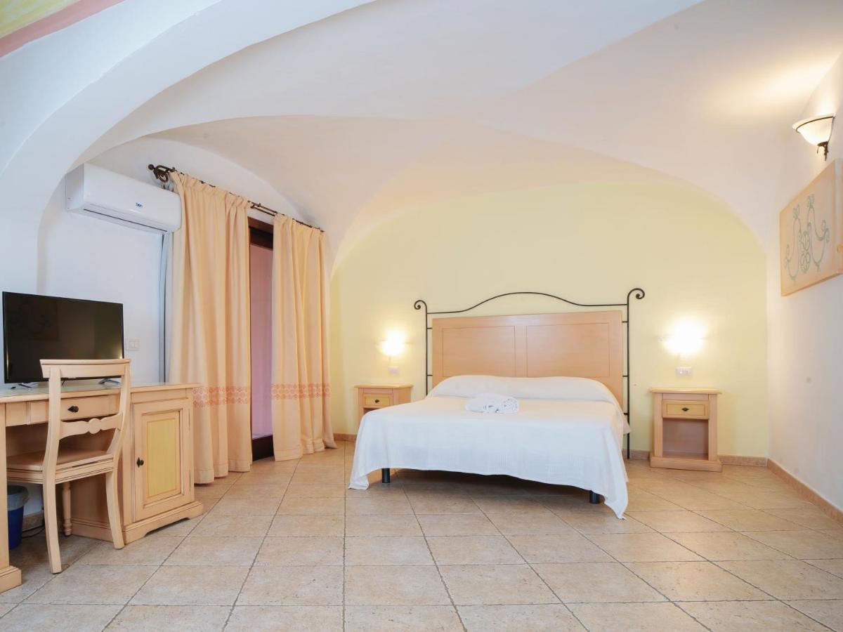 Hotel Pedra Santa Байя-Сардинія Екстер'єр фото